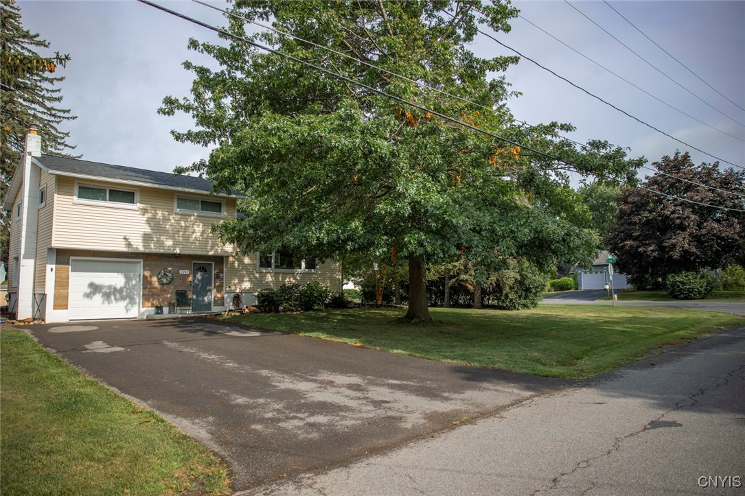 7749 Cecilia Road Cicero, NY 13039 - Photo 47 of 50 Double Wide Driveway & Parking Area for RV