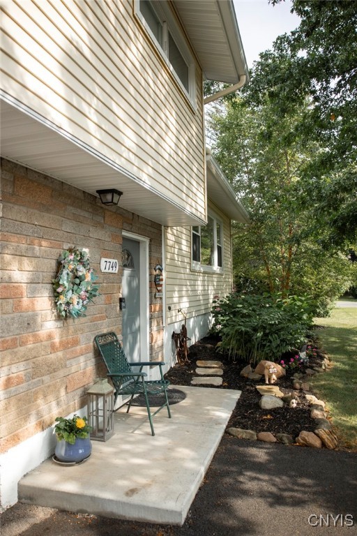 7749 Cecilia Road Cicero, NY 13039 - Photo 49 of 50 Front Entry