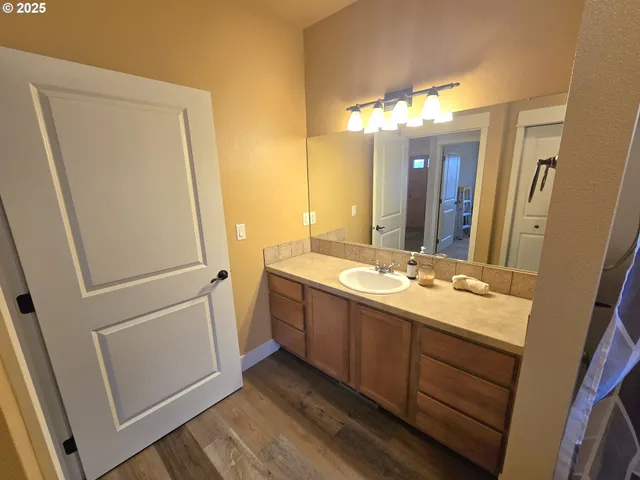 $389,900 | 2248 Northwest Overlook Drive, Hermiston, OR 97838