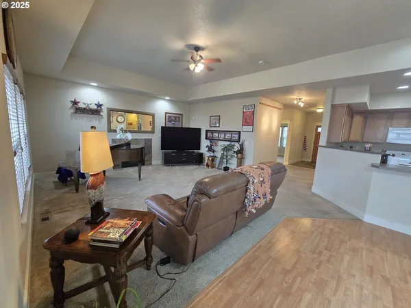 $389,900 | 2248 Northwest Overlook Drive, Hermiston, OR 97838