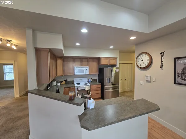 $389,900 | 2248 Northwest Overlook Drive, Hermiston, OR 97838