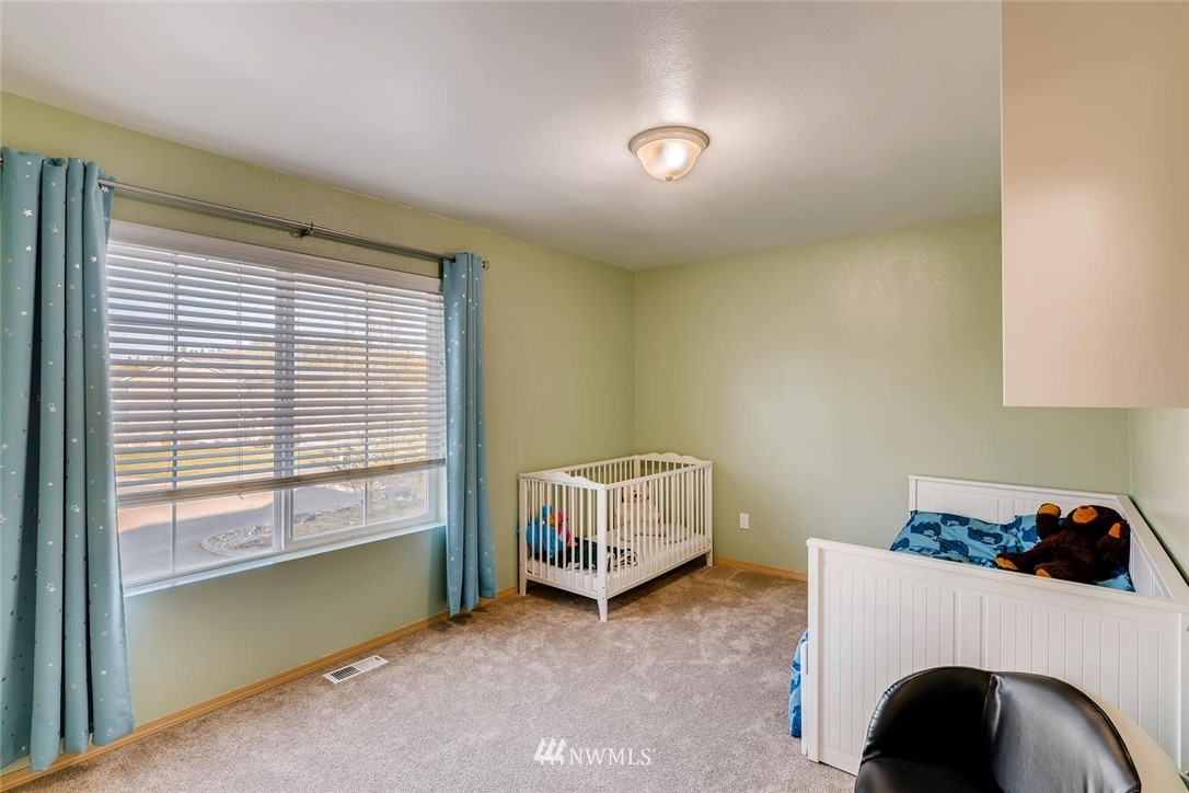 18253 168th Way Southeast Renton, WA 98058 - Photo 20 of 25 Gallery Image 20