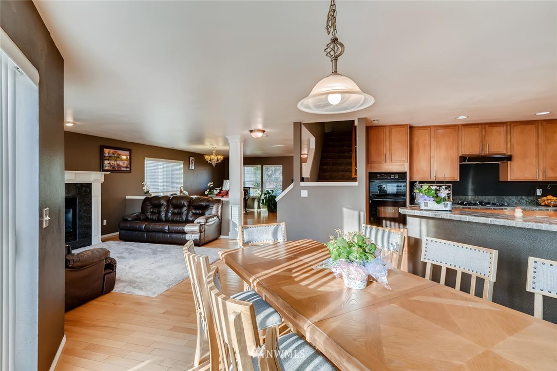 18253 168th Way Southeast Renton, WA 98058 - Photo 7 of 25 Gallery Image 7