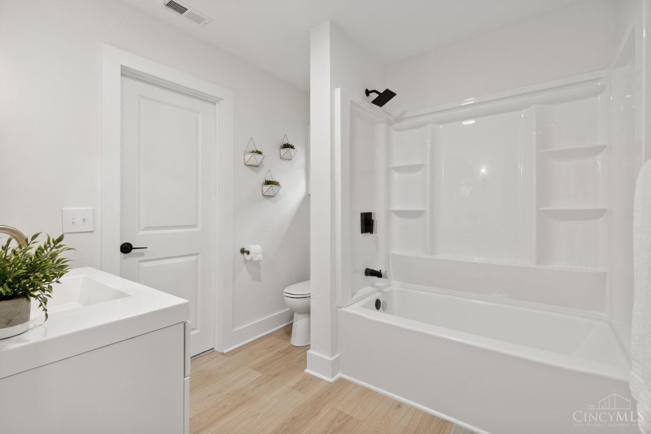 3565 9 Mile Road Cincinnati, OH 45255 - Photo 24 of 45 Gallery Image 24