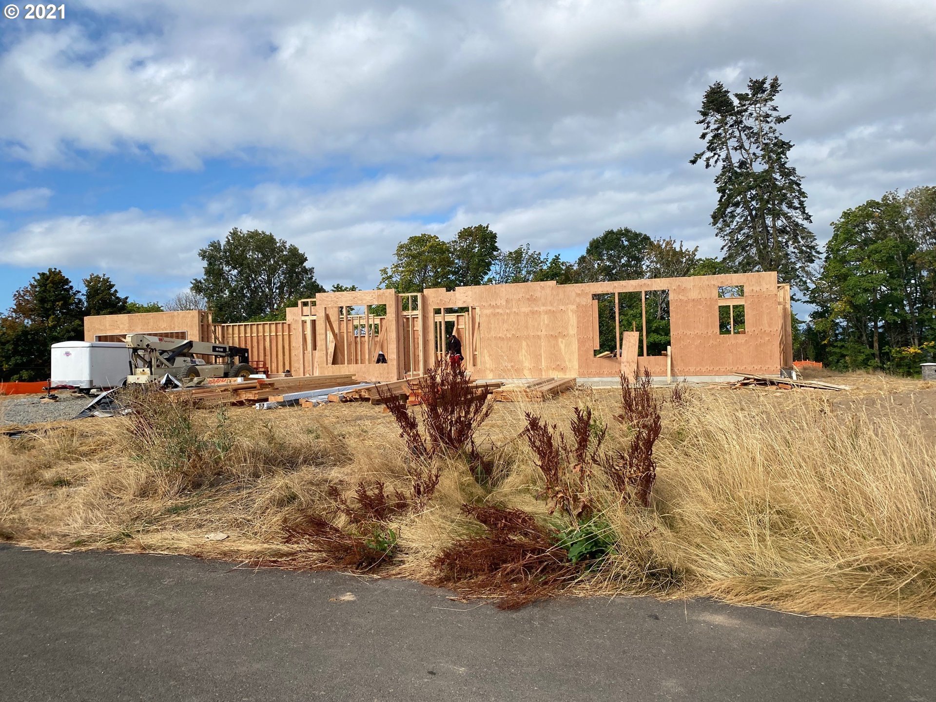 Ridgeport Ridgefield, WA 98642 - Photo 2 of 3 a view of a house with a yard