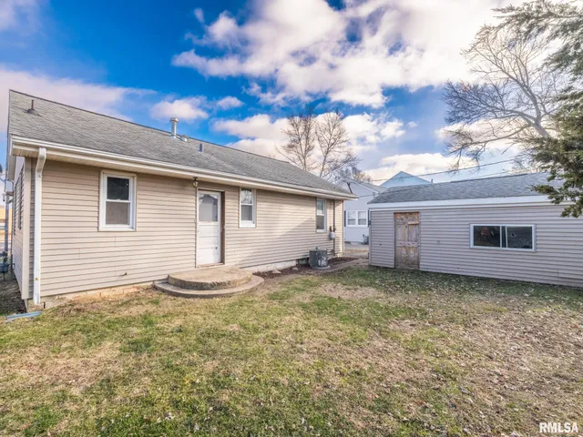 $114,900 | 1419 Earl Street, Pekin, IL 61554