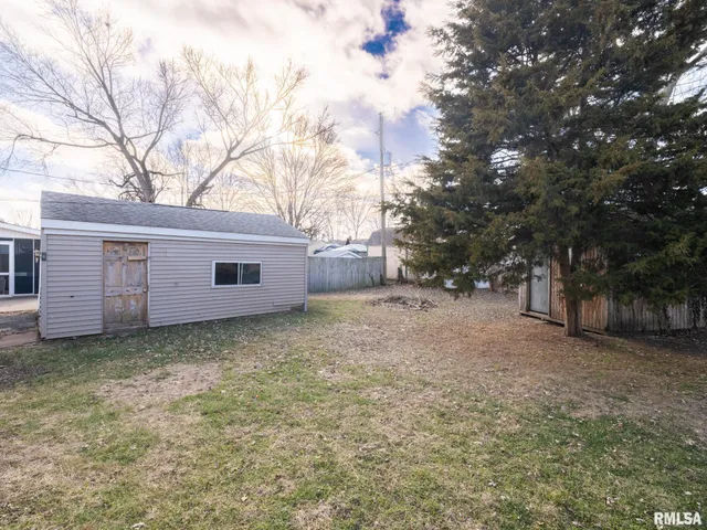 $114,900 | 1419 Earl Street, Pekin, IL 61554