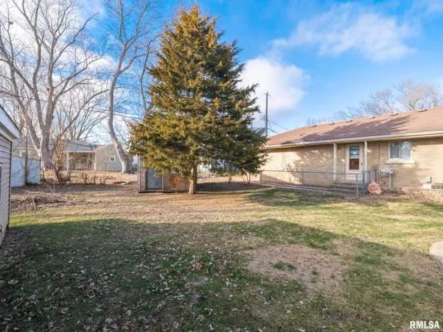 $114,900 | 1419 Earl Street, Pekin, IL 61554