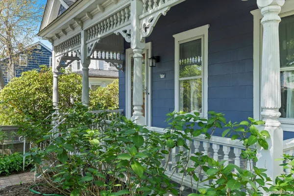 $1,395,000 | 604 Main Street, Greenport, NY 11944