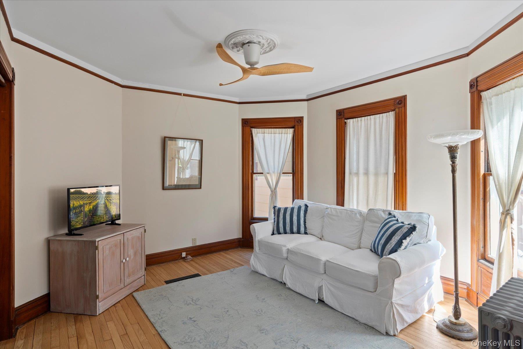 604 Main Street Greenport, NY 11944 - Photo 12 of 37