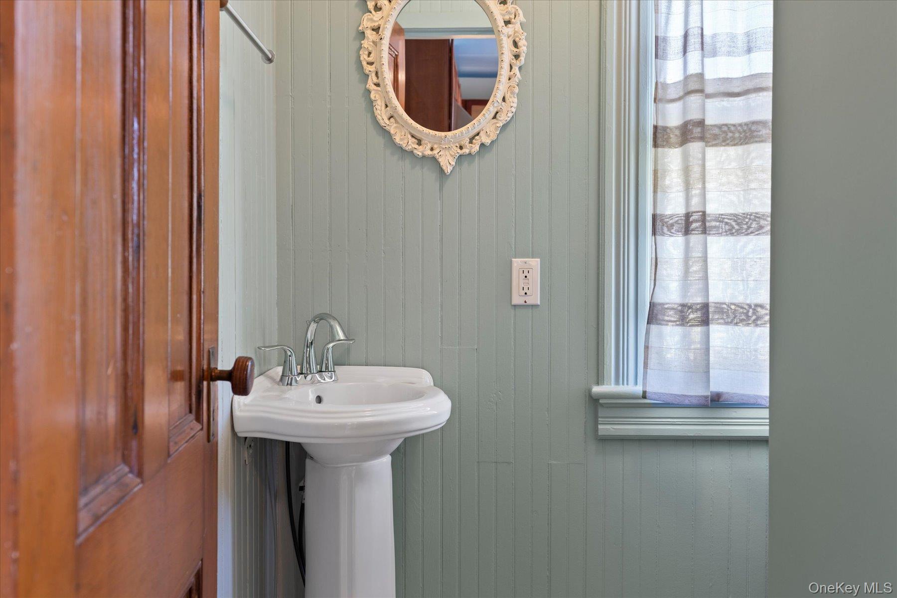 604 Main Street Greenport, NY 11944 - Photo 18 of 37 Half bath