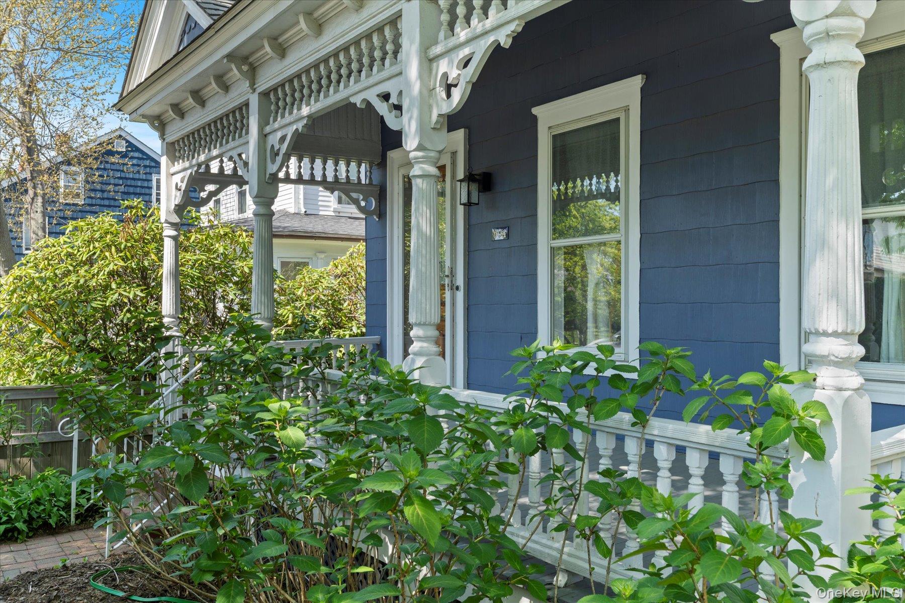 604 Main Street Greenport, NY 11944 - Photo 3 of 37 Front porch