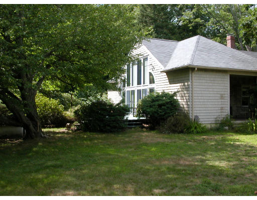 104 Hanlon Road Holliston, MA 01746 - Photo 3 of 11 Gallery Image 3