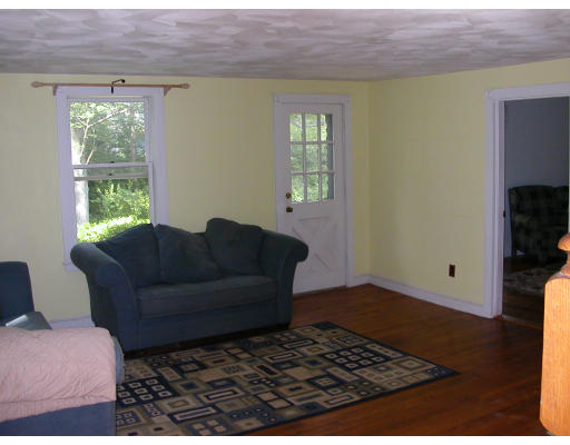 104 Hanlon Road Holliston, MA 01746 - Photo 9 of 11 Gallery Image 9