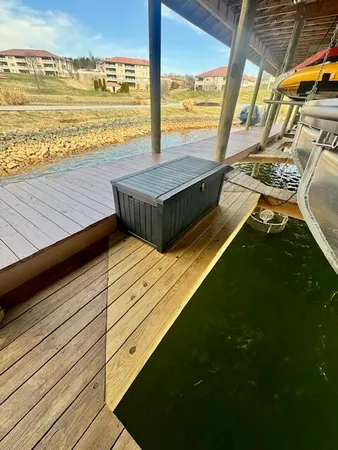 $929,900 | 1052 La Casa Court, Moneta, VA 24121