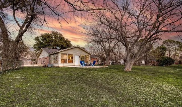 $330,000 | 521 Val Oak Court, Hurst, TX 76053