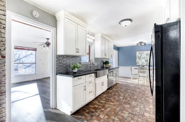 $330,000 | 521 Val Oak Court, Hurst, TX 76053