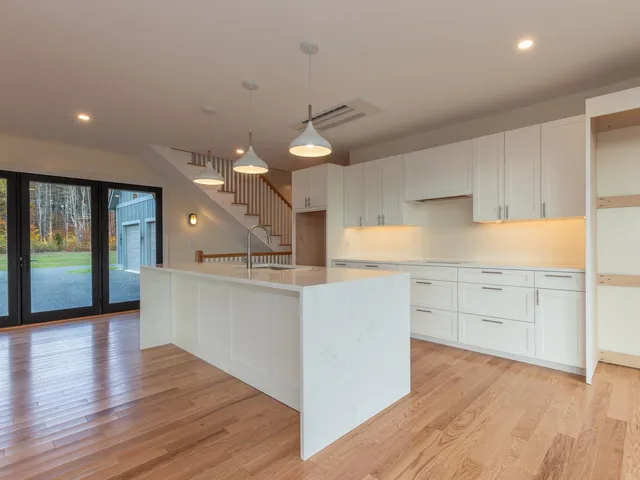 $2,495,000 | 30 Farr Road, Chesterfield, NH 03466