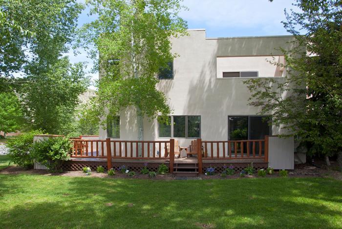 861 June Creek Road Edwards, CO 81632 - Photo 3 of 15 Side Deck and Yard