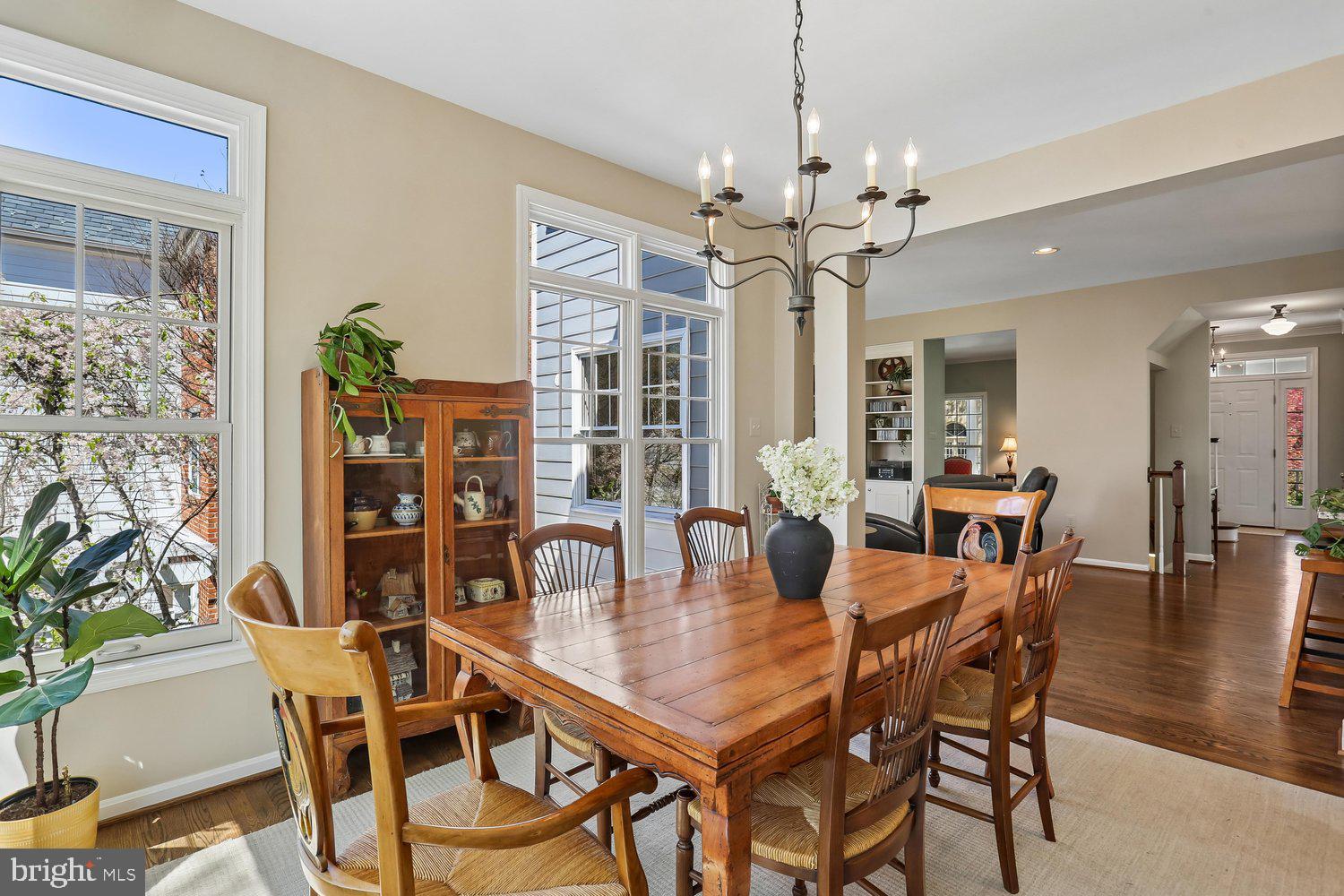 306 Beckwith Street Gaithersburg, MD 20878 - Photo 16 of 62 Breakfast/sun room w/ versatile use