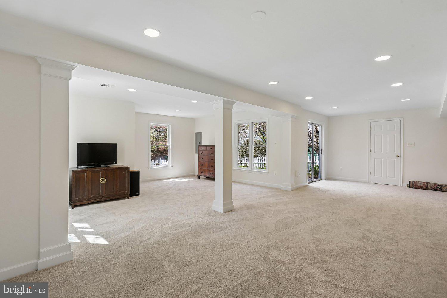 306 Beckwith Street Gaithersburg, MD 20878 - Photo 45 of 62 Spacious recreation room