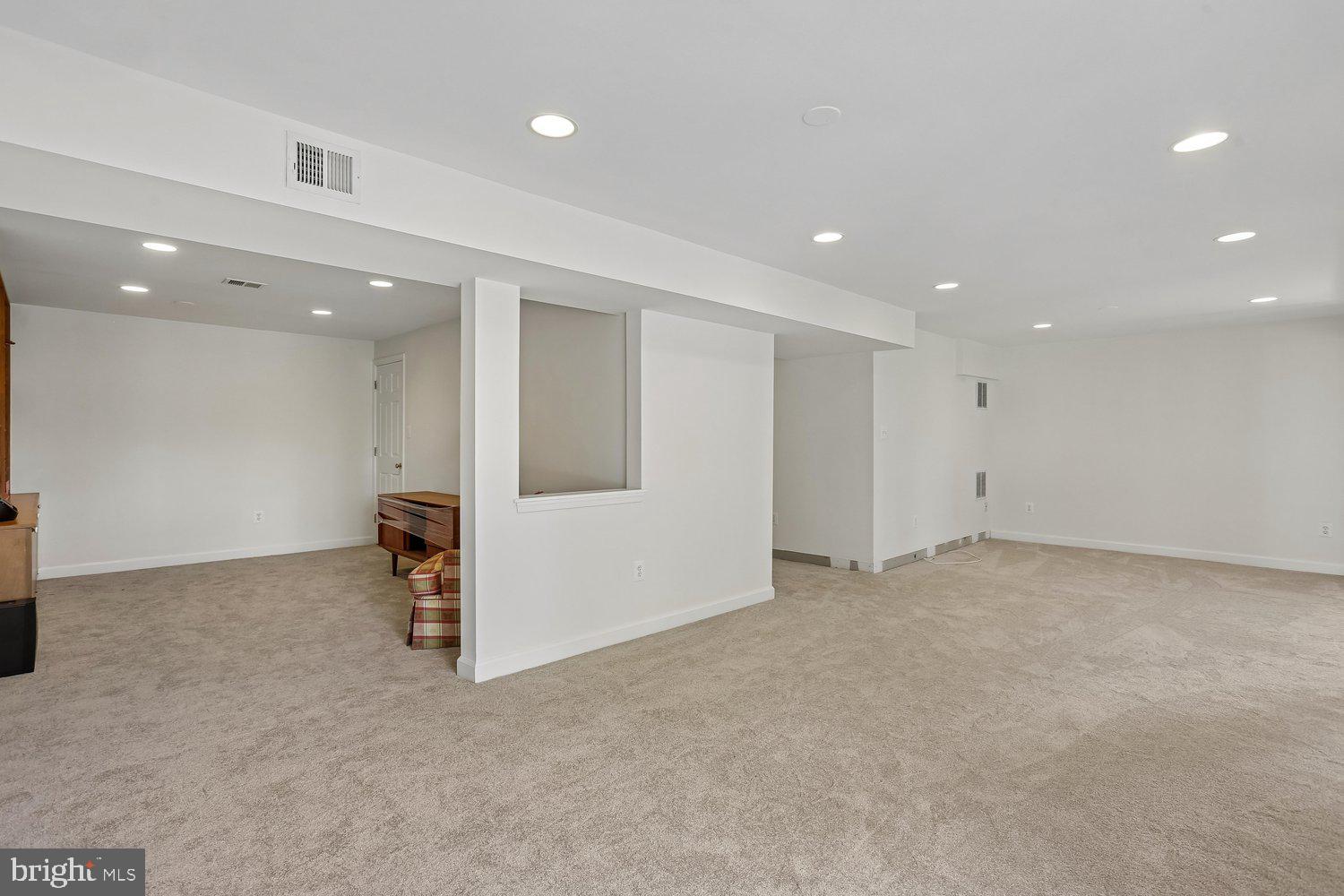 306 Beckwith Street Gaithersburg, MD 20878 - Photo 48 of 62 Recreation room w/ recessed lighting