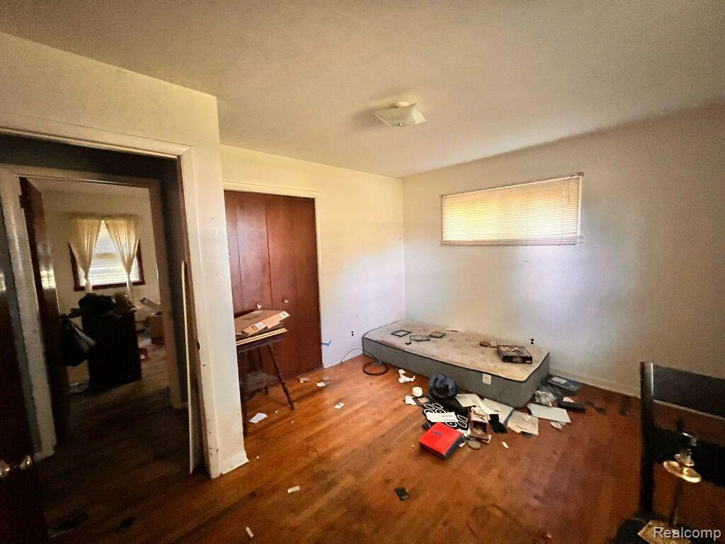44561 Harris Road Belleville, MI 48111 - Photo 10 of 25
