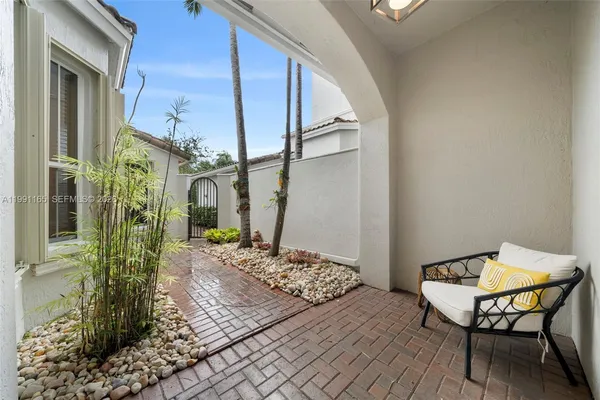 $6,900 | 896 Spinnaker Drive, Unit 896, Hollywood, FL 33019