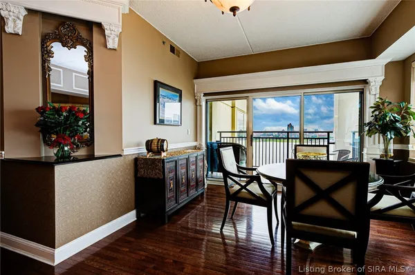 $450,000 | 1 Riverpointe Plaza, Unit 905, Jeffersonville, IN 47130
