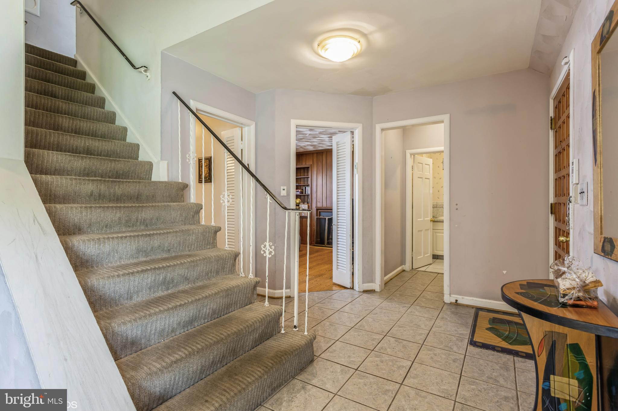 3216 Fallstaff Road Baltimore, MD 21209 - Photo 5 of 59