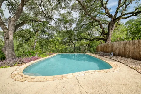 $595,000 | 5300 Suburban Drive, Austin, TX 78745