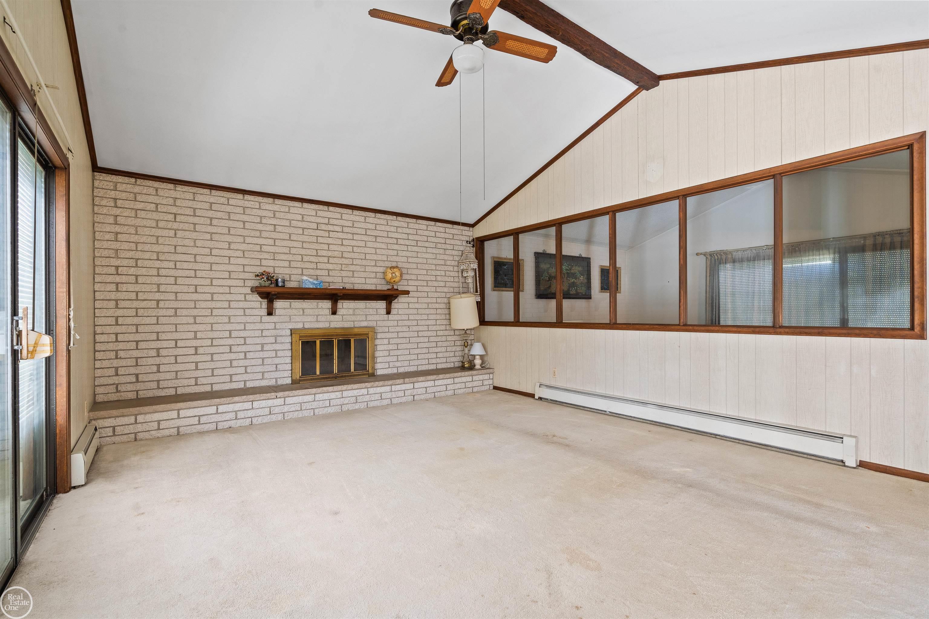 7945 Trumble Road Columbus, MI 48063 - Photo 13 of 29 50092767-12.JPG