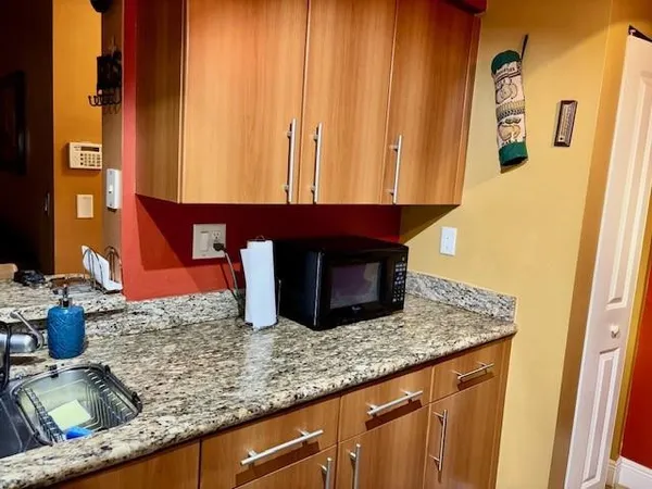 $2,500 | 5880 West Sample Road, Unit 105, Coral Springs, FL 33067