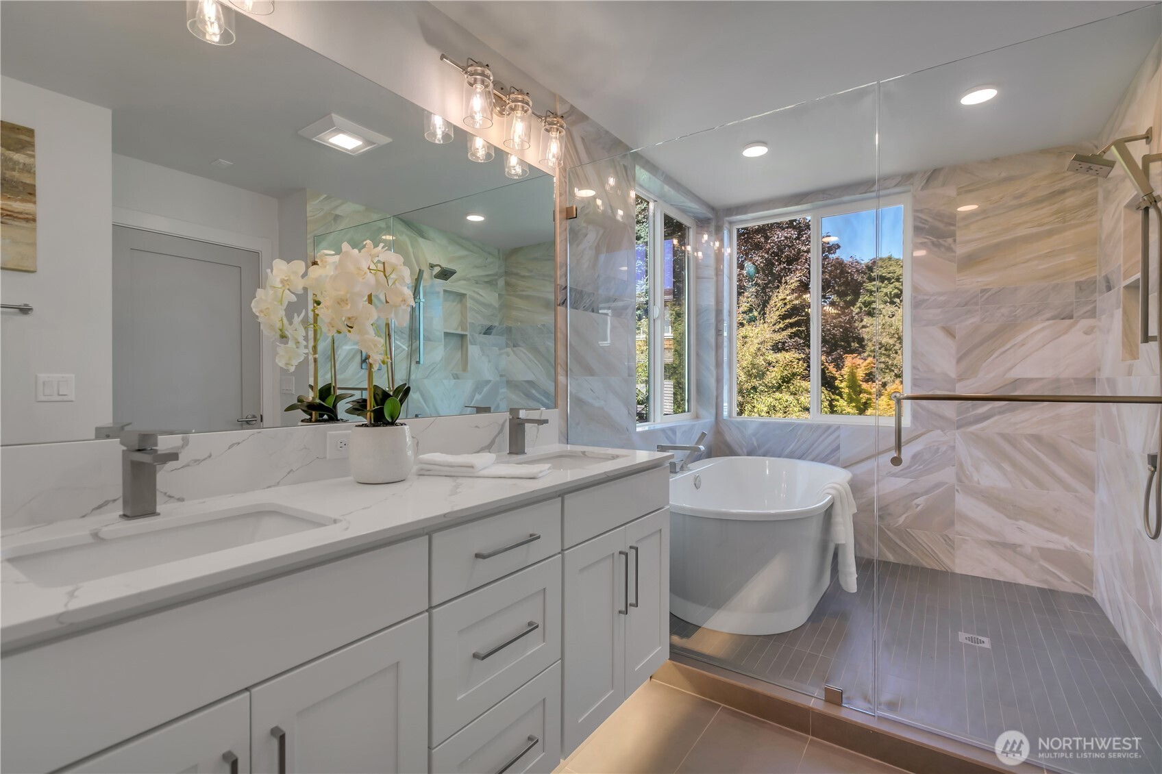 4019 4th Avenue Northeast, Unit B Seattle, WA 98105 - Photo 28 of 40