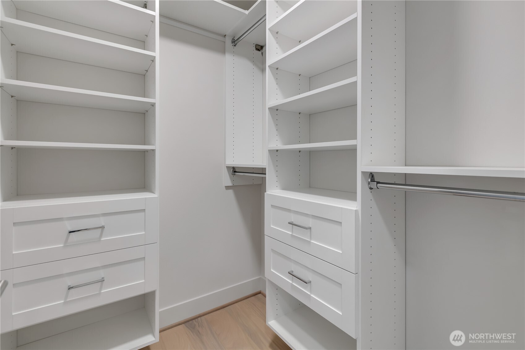 4019 4th Avenue Northeast, Unit B Seattle, WA 98105 - Photo 31 of 40