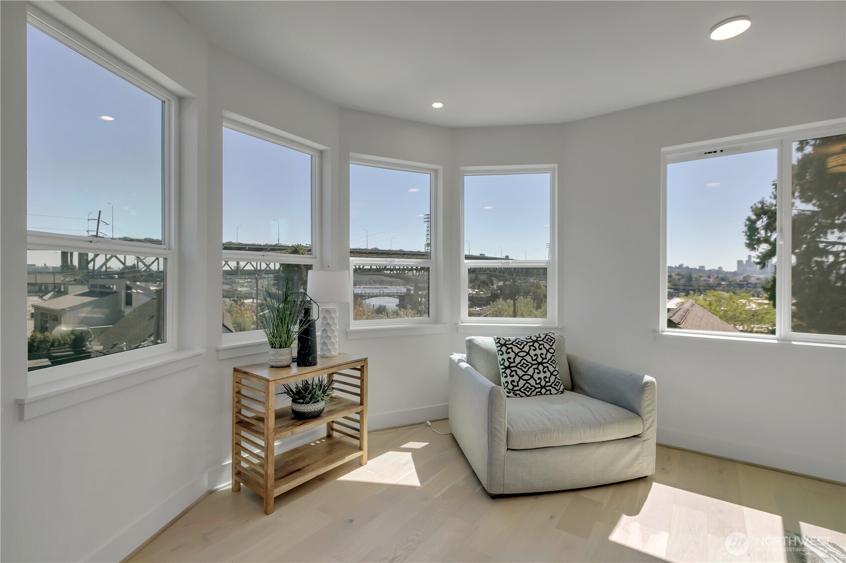 4019 4th Avenue Northeast, Unit B Seattle, WA 98105 - Photo 33 of 40