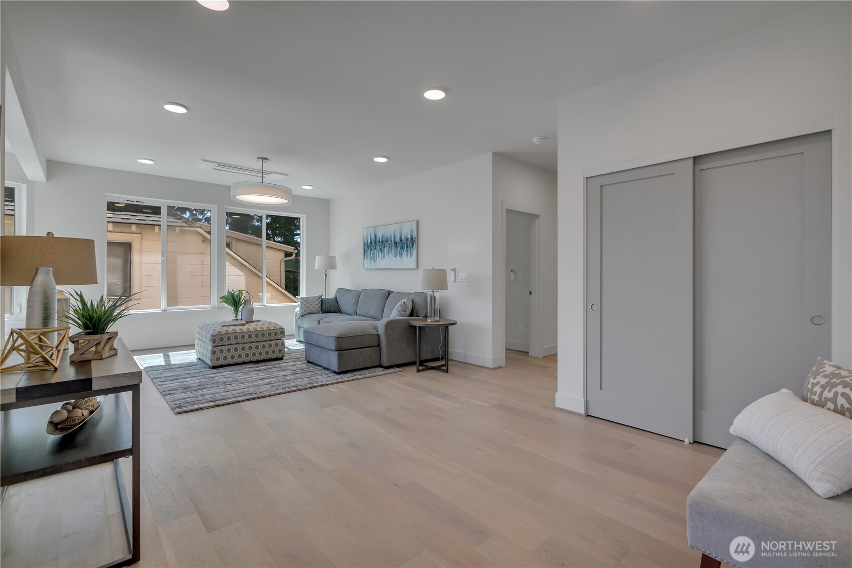 4019 4th Avenue Northeast, Unit B Seattle, WA 98105 - Photo 4 of 40