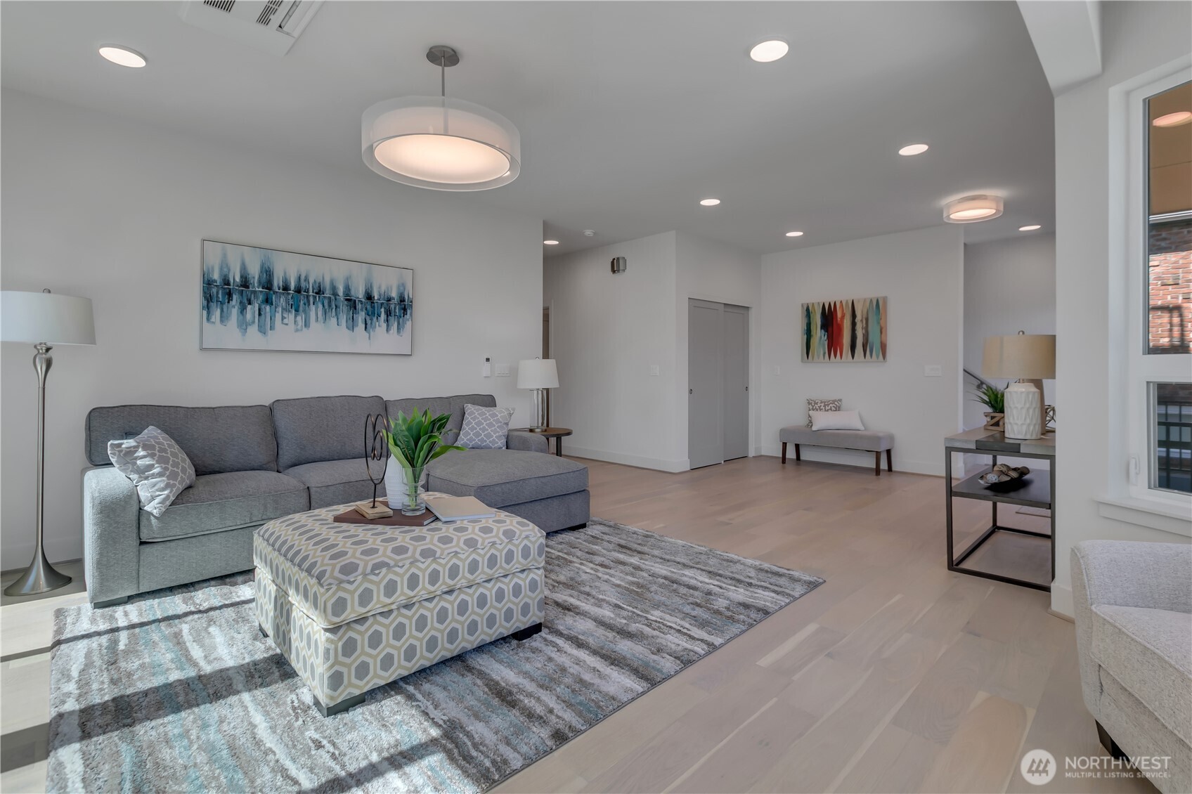 4019 4th Avenue Northeast, Unit B Seattle, WA 98105 - Photo 8 of 40