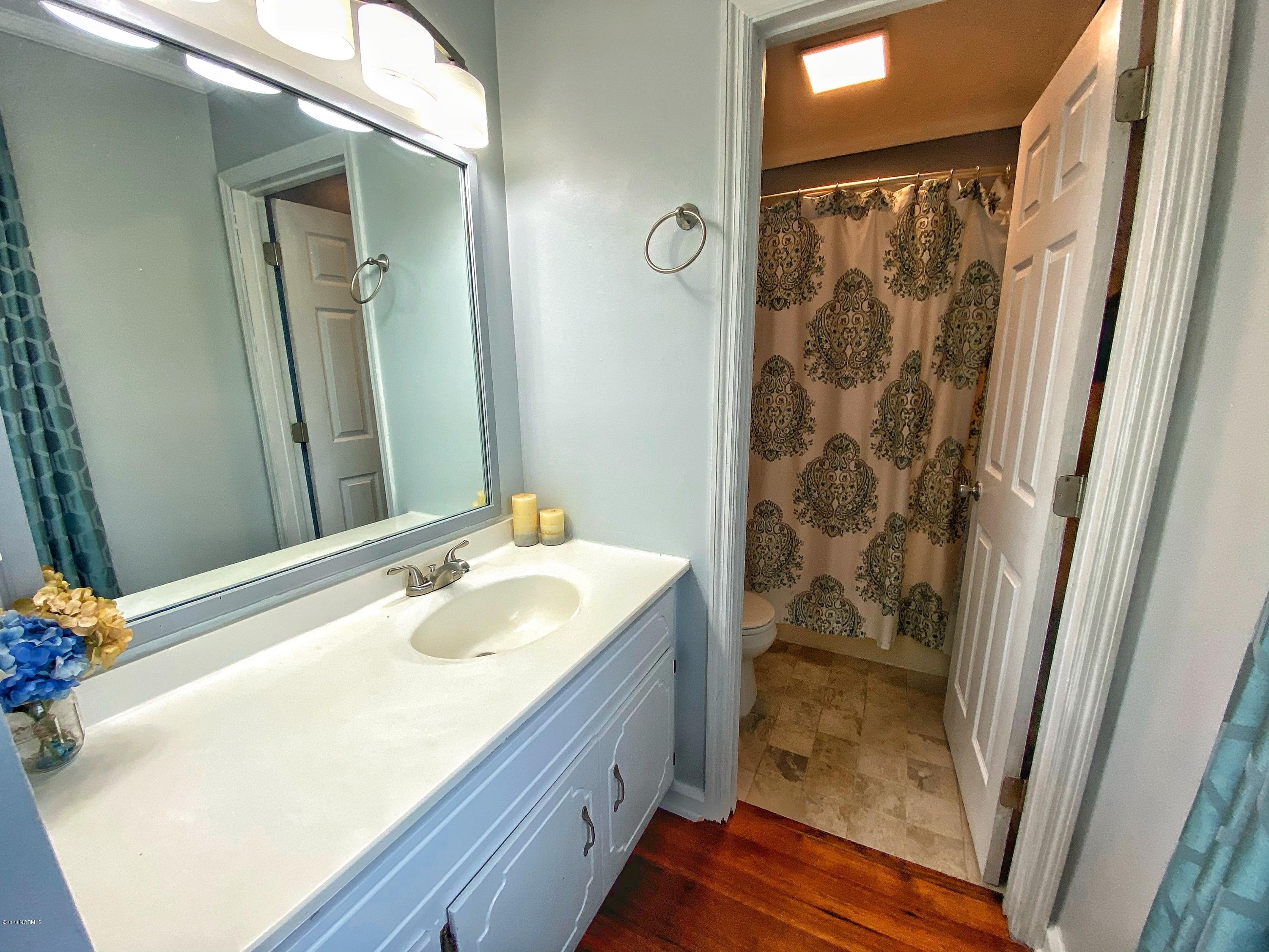 499 Sand Ridge Road Hubert, NC 28539 - Photo 36 of 42 Mastrbath2