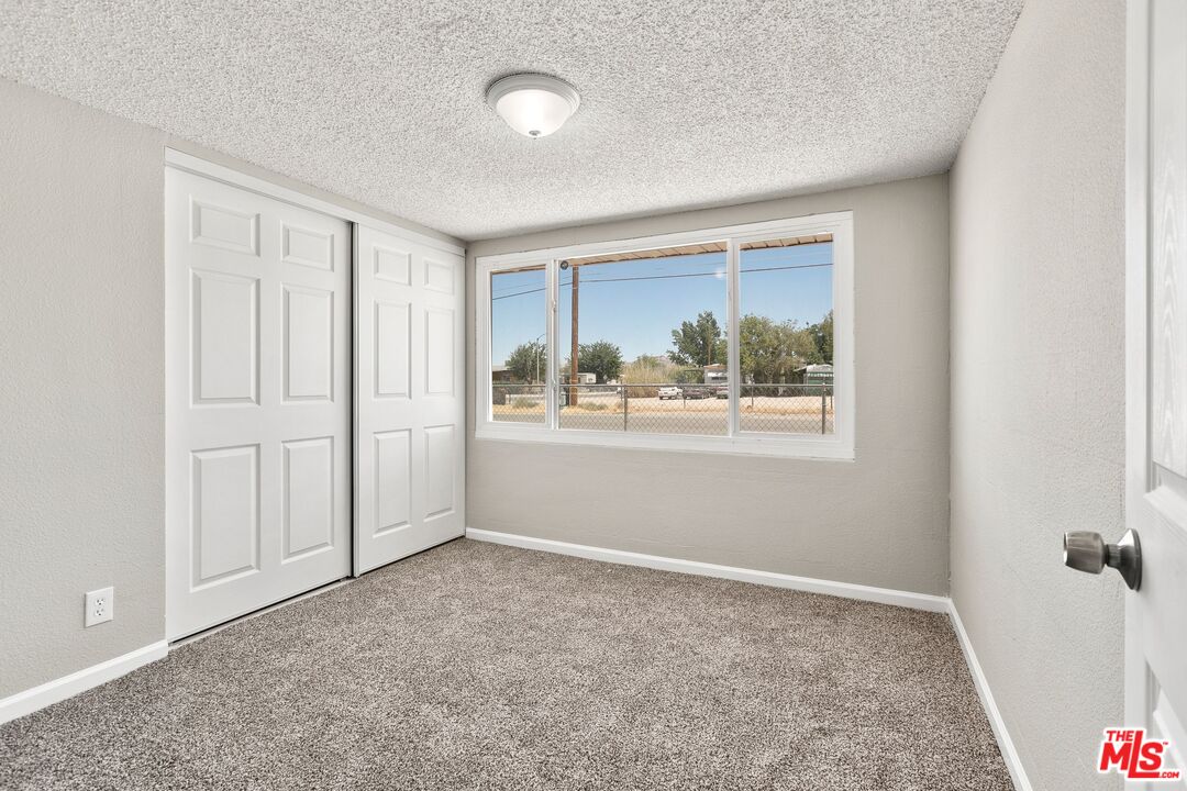 301 West Reeves Avenue Ridgecrest, CA 93555 - Photo 12 of 31 Gallery Image 12