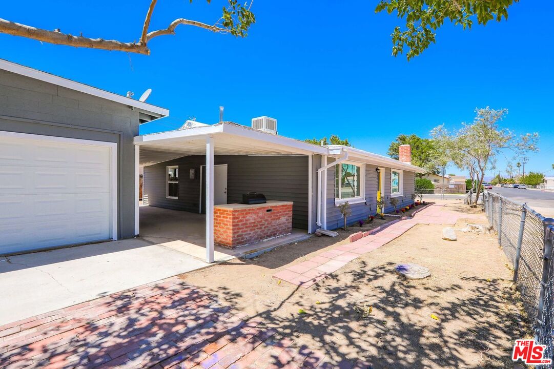 301 West Reeves Avenue Ridgecrest, CA 93555 - Photo 15 of 31 Gallery Image 15