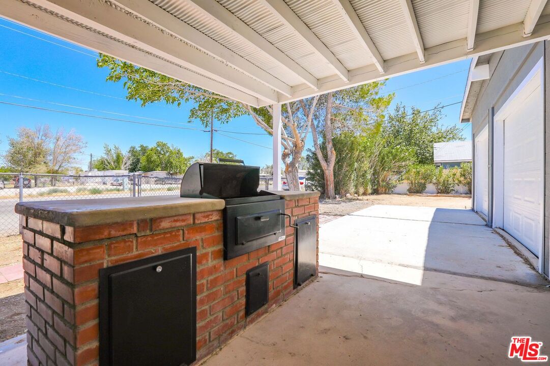 301 West Reeves Avenue Ridgecrest, CA 93555 - Photo 18 of 31 Gallery Image 18