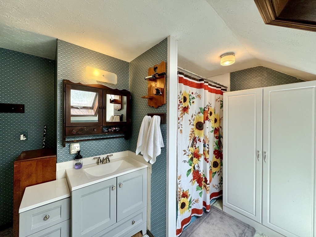 122 Flavell Road Groton, MA 01450 - Photo 13 of 32 Gallery Image 13