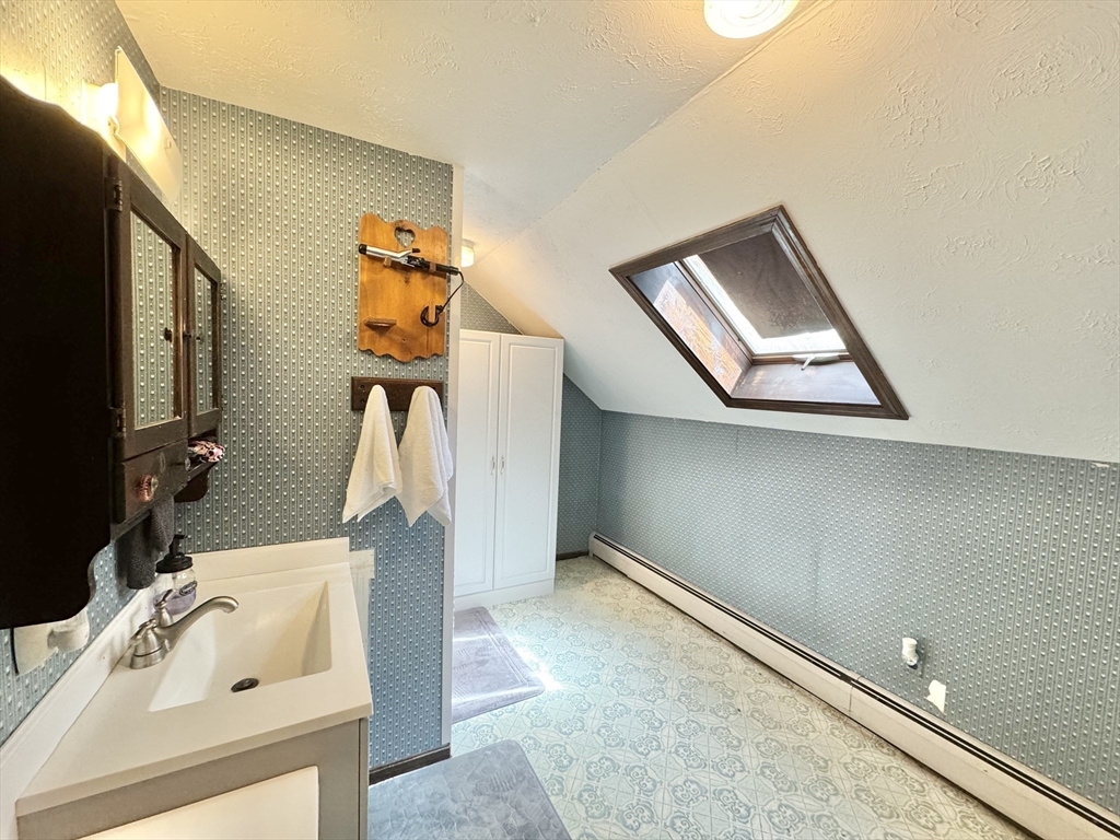 122 Flavell Road Groton, MA 01450 - Photo 14 of 32 Gallery Image 14