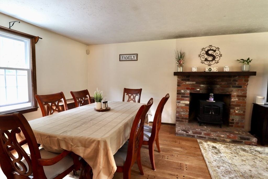 122 Flavell Road Groton, MA 01450 - Photo 8 of 32 Gallery Image 8