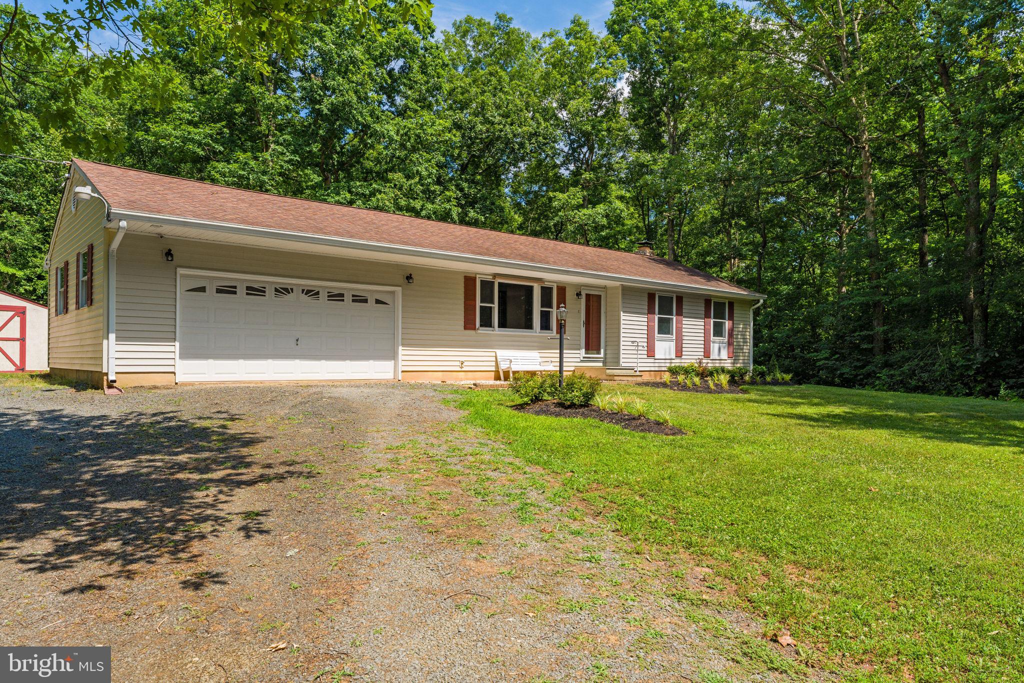 11053 Brent Town Road Catlett, VA 20119 - Photo 4 of 76 2 car garage