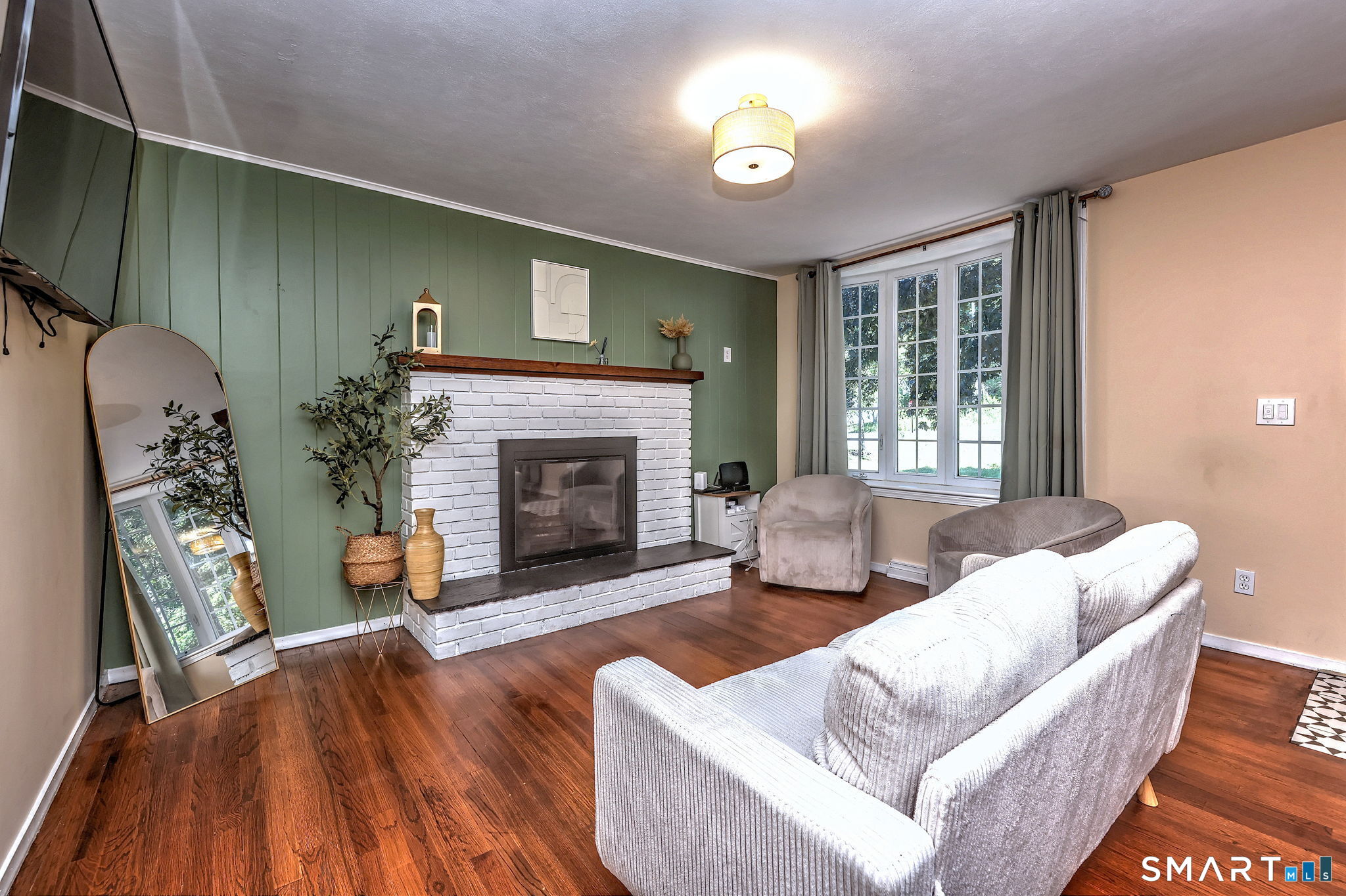 69 Bassett Road North Haven, CT 06473 - Photo 8 of 37