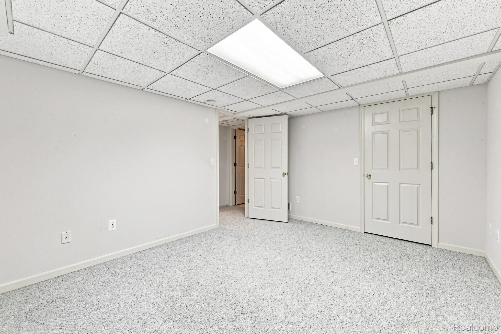 493 Harvard Drive Romeo, MI 48065 - Photo 27 of 36 18-web-or-mls-493-harvard-dr.jpg