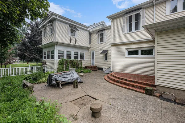 $335,000 | 380 Centreville Road, Constantine, MI 49042