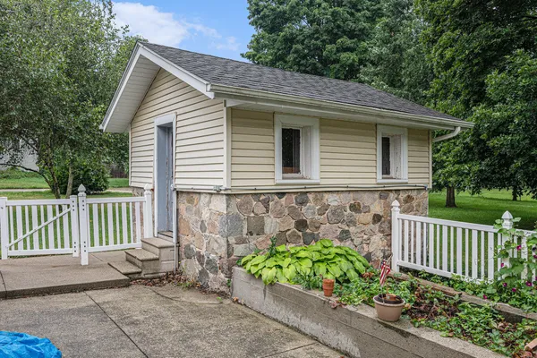 $335,000 | 380 Centreville Road, Constantine, MI 49042